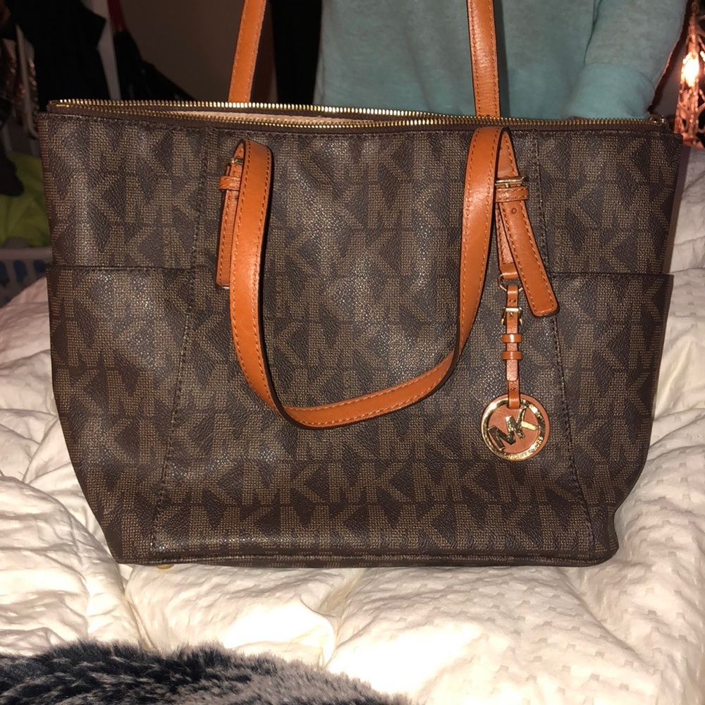 Michael Kors Leather purse